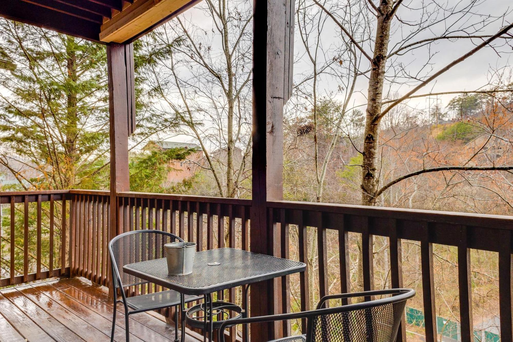Pigeon Forge Resort Studio Cabin On Dollywood Ln! エクステリア 写真
