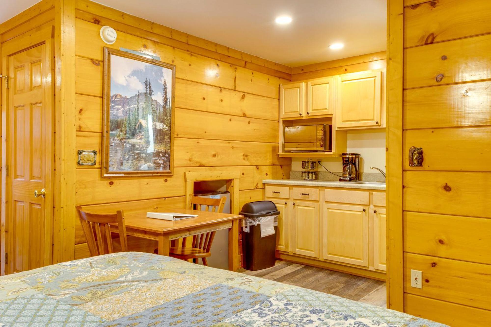 Pigeon Forge Resort Studio Cabin On Dollywood Ln! エクステリア 写真
